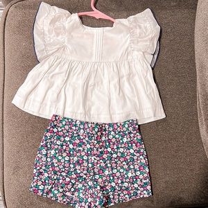 Janie & jack, Baby shirt with floral shorts.